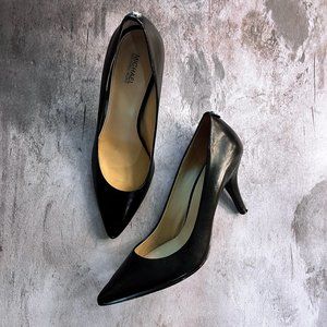Michael Kors Black Flex Leather Pumps Pointed Toe Pumps (8)